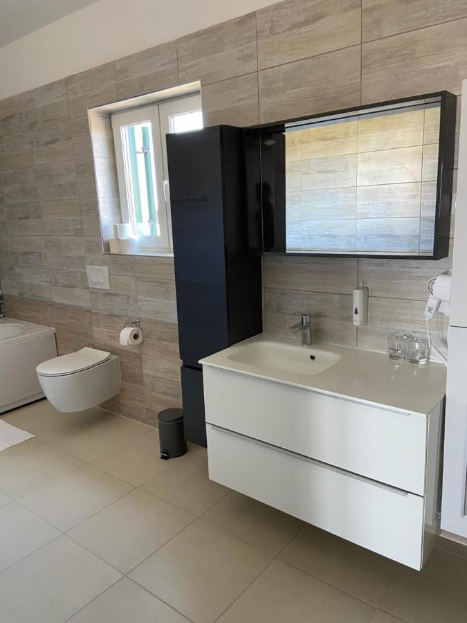 Villa Victoria Istra - Heated Pool Nova Vas  المظهر الخارجي الصورة