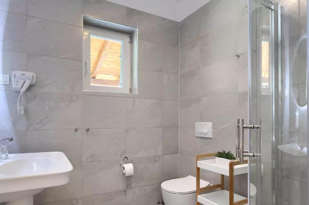 Villa Victoria Istra - Heated Pool Nova Vas  المظهر الخارجي الصورة